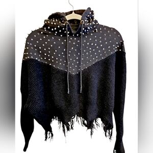 AKIRA Black Studded Cropped Sweater Hoodie Sz Small